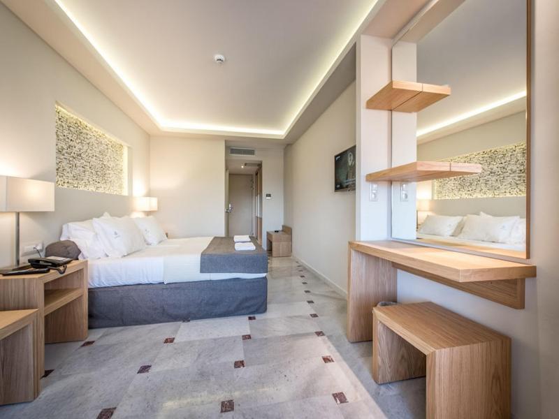 Mediterranee Hotel Plános 外观 照片